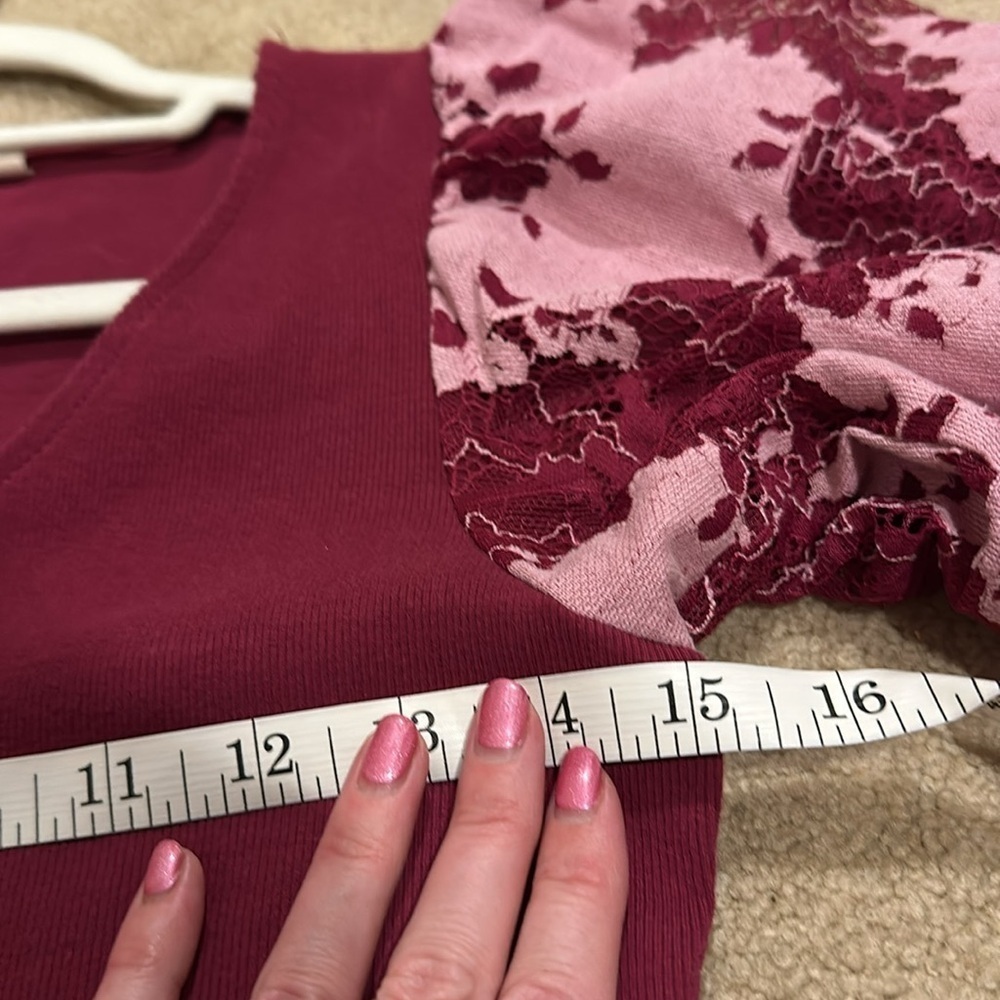 Anthropologie Dolan floral, plum, puff sleeve blouse in great condition! - Picture 4 of 6